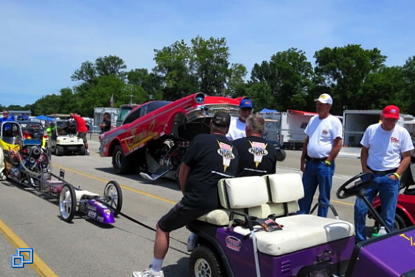 In the staging lanes with Billy Smith's team before 1st round